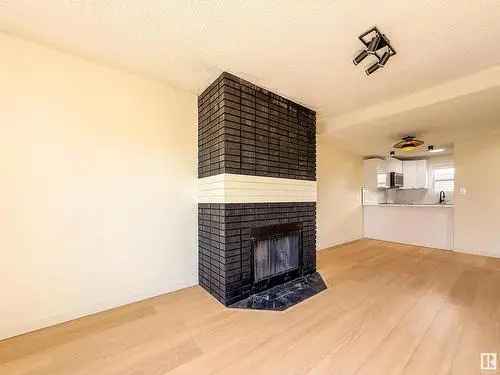 Townhouse For Sale In Ermineskin Edmonton