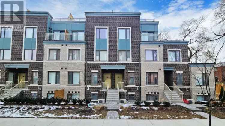 House For Sale in Toronto, Ontario