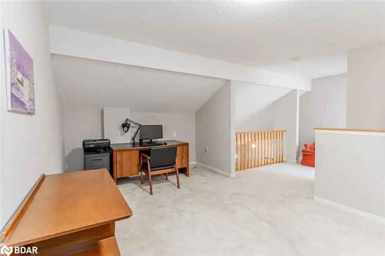 Stunning 1900 sq ft Condo Townhome near Lake Couchiching