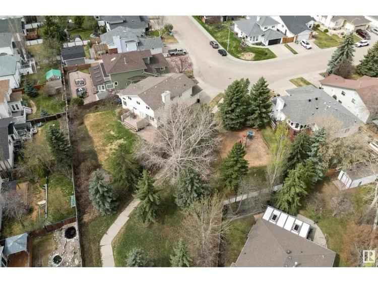 Family Home near Schools and Downtown with RV Parking