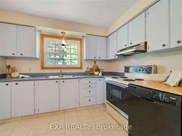 House For Sale in Cobourg, Ontario