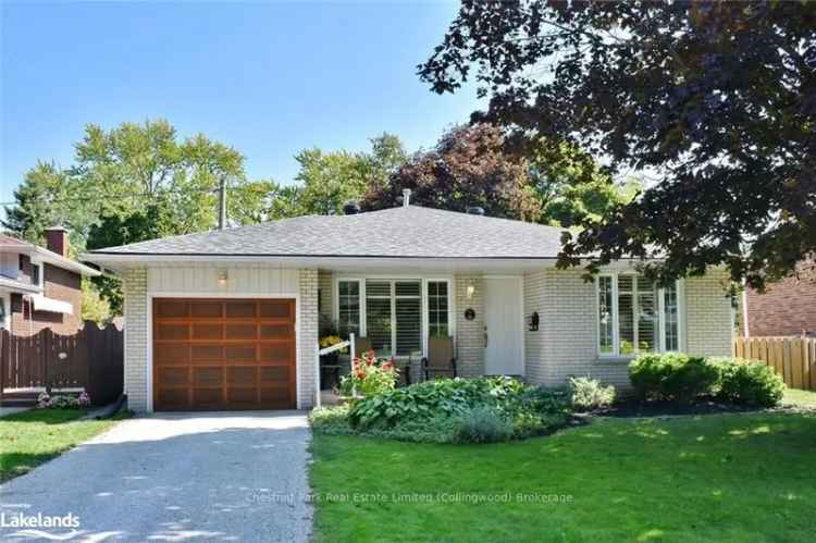 House For Sale in Collingwood, Ontario