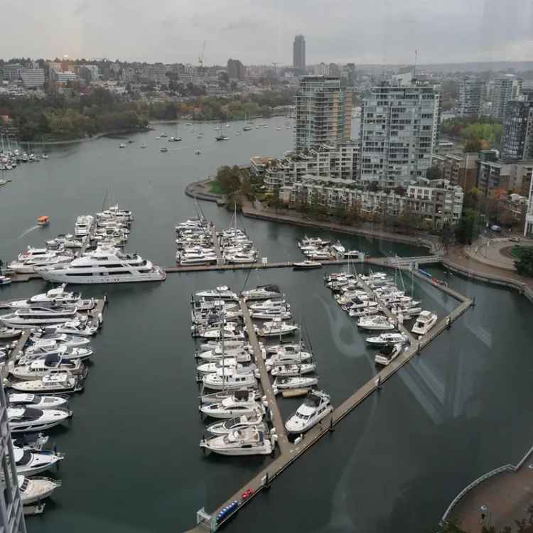 Yaletown Water View Condo - Spacious 2 Bedroom