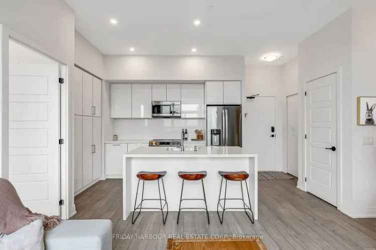 Condo For Sale in Innisfil, Ontario