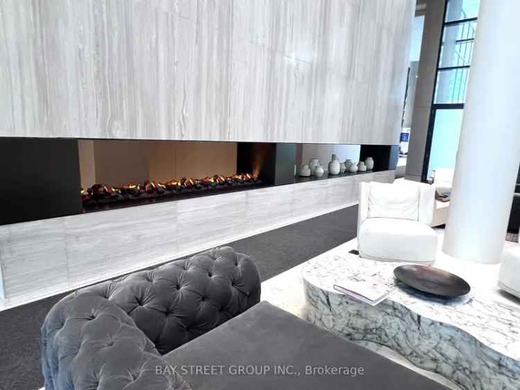 Brand New 1+Den Condo Vaughan Metropolitan Center