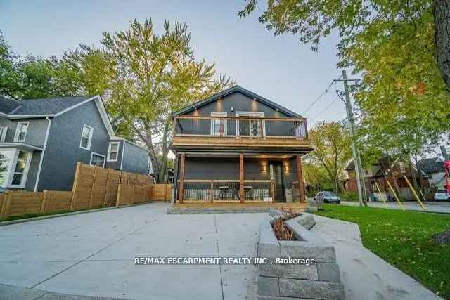 House For Sale in Niagara Falls, Ontario