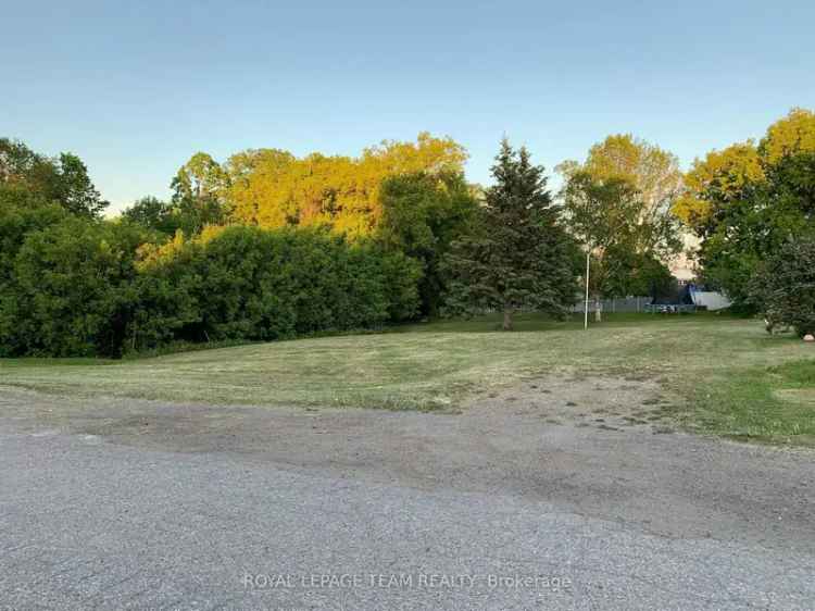 0.25 Acre Lot in Renfrew, Ontario - Build Your Dream Home