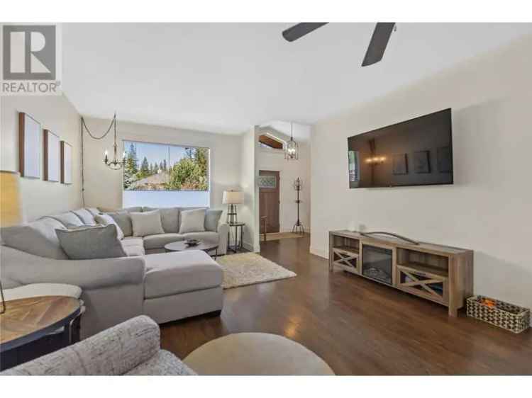 Luxury 3-Bedroom Rancher with Pool and Shop