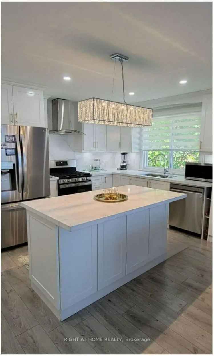 Fully Renovated 3-Bedroom Bungalow in Prime Richmond Hill