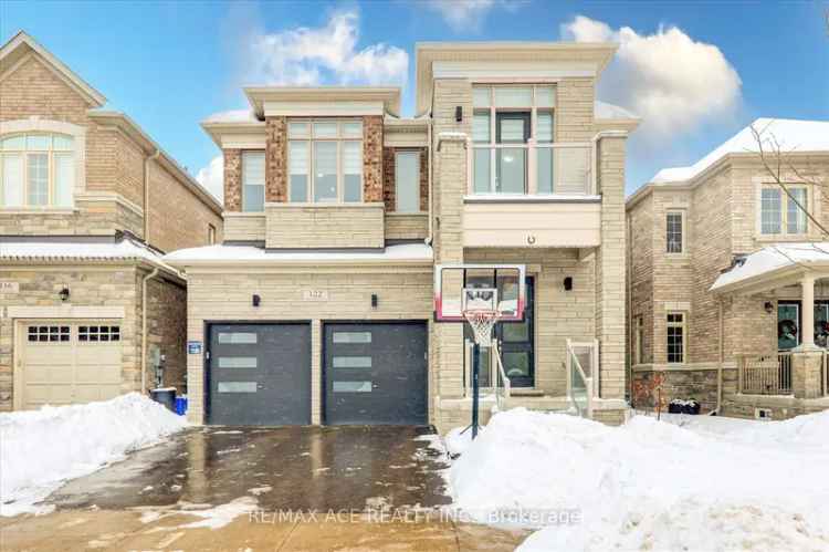 5 Bedroom Detached Home in Stouffville with Custom Kitchen and Upgrades