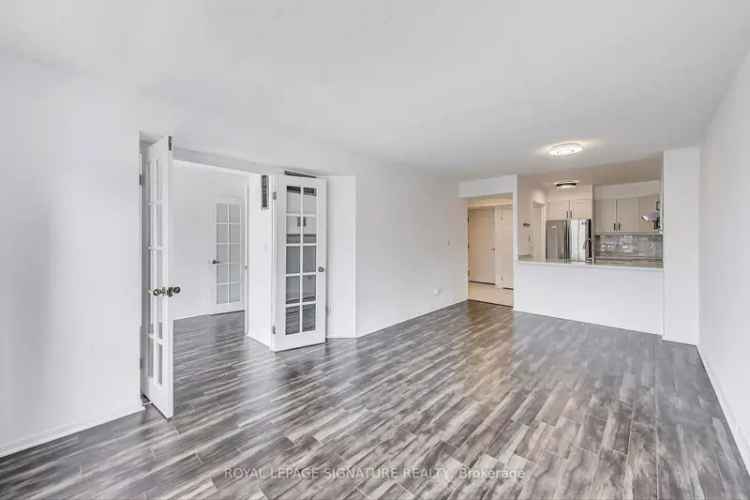 Updated 2 Bed 2 Bath Condo near UofT TMU