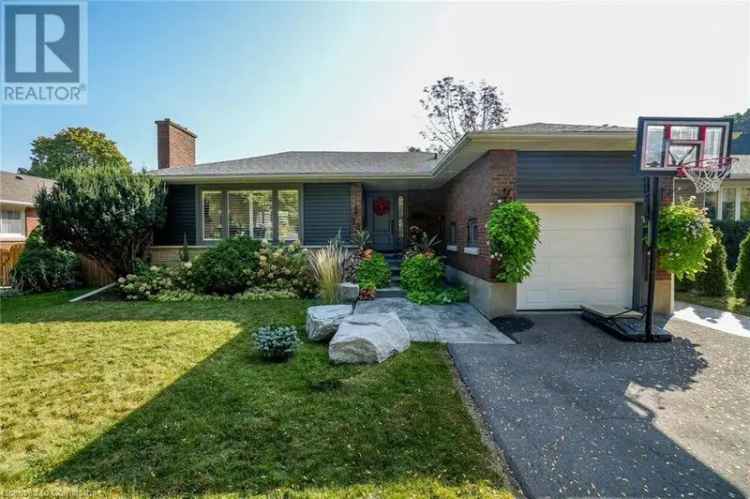 Newly Renovated Ranch Bungalow Near Hwy 406