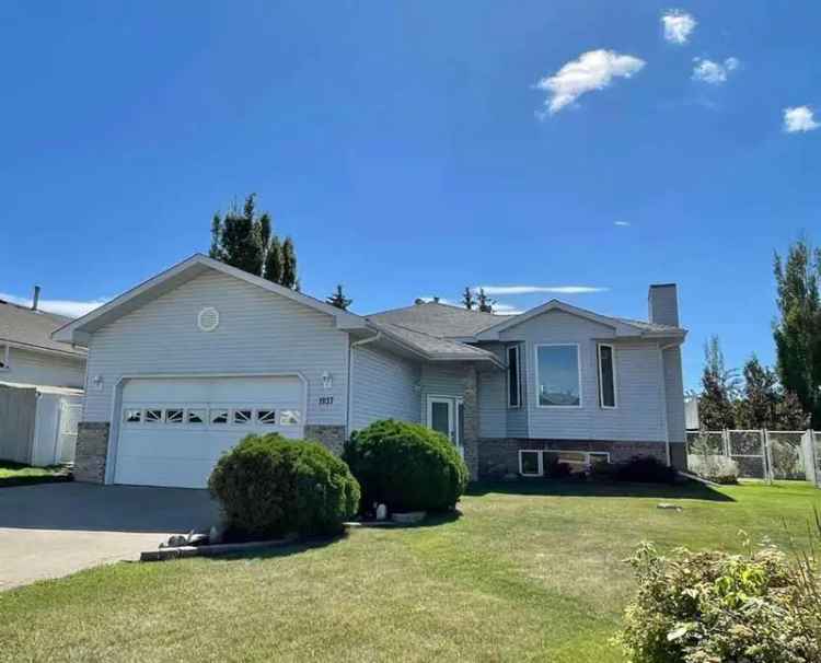 House For Rent in Town of Carstairs, Alberta