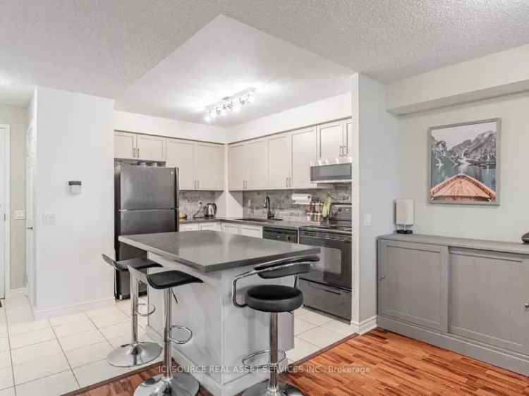 Luxury Tridel 1+Den Suite in Mississauga