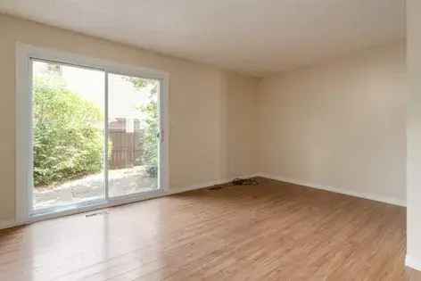 2 rooms apartment of 83 m² in Edmonton