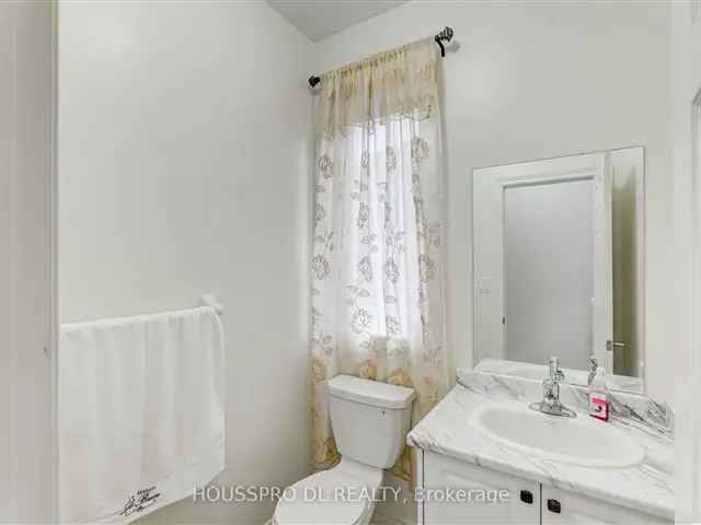 House For Sale in Oshawa, Ontario