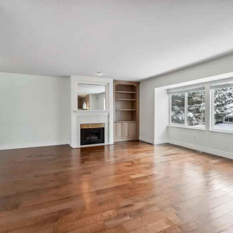 Port Moody Townhouse for Sale - 4 Beds, 4 Baths, Family-Friendly