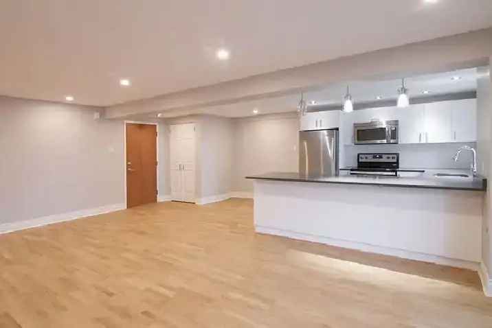 Rent Renovated Two Bedroom Apartment Near Peel with City Views