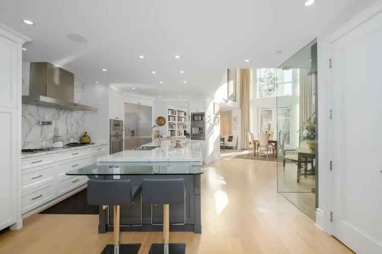 Luxury Yaletown Townhouse with Crestron Smart Home System