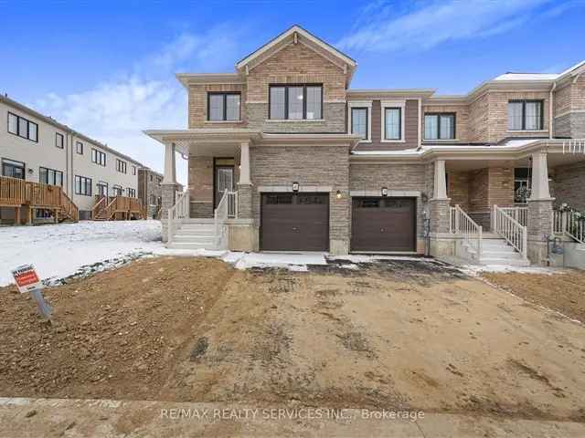 Brand New 3-Bedroom End Unit Home Near Hamilton Airport