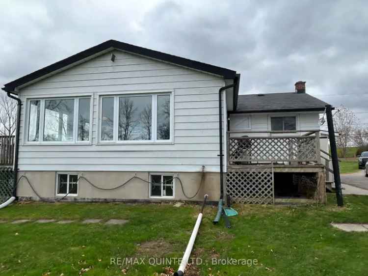 House For Sale in Quinte West, Ontario