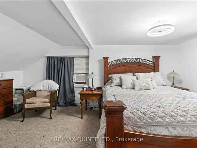 House For Sale in Rossmore, Ontario