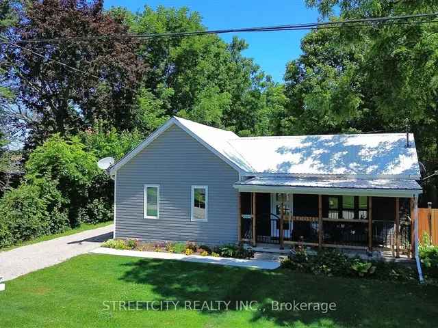 Renovated Bungalow for First-Time Home Buyers Downsizers and Seniors