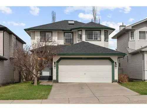 3-Bedroom Home in Hidden Valley Calgary - Updated Kitchen, Backyard Oasis