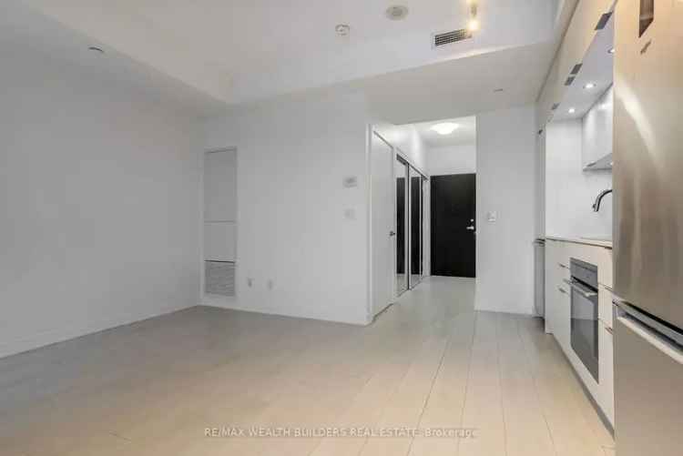 Condo For Rent in Toronto, Ontario