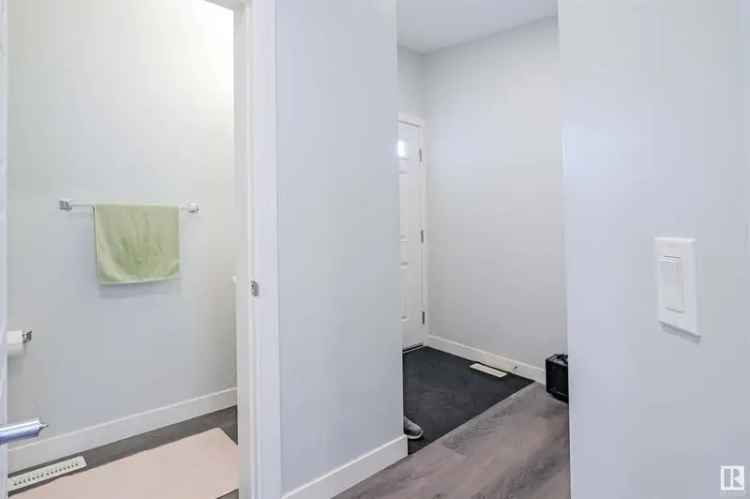 Stunning 3 Bed 2.5 Bath Home in Kenton Spruce Grove