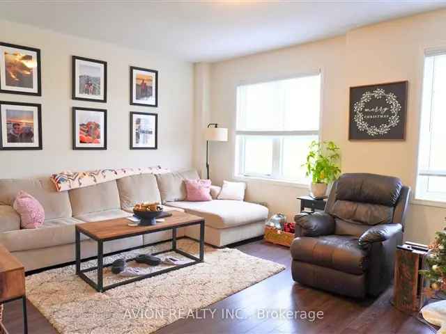 Modern Family Townhome Near Oshawa GO Hwy 401