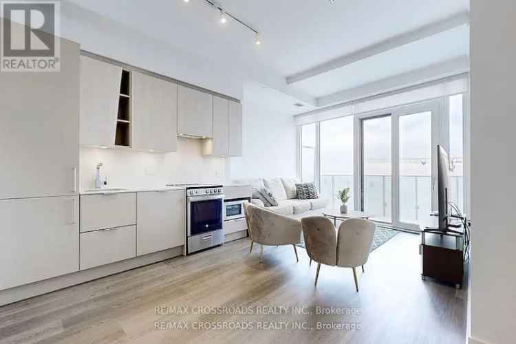 Luxurious 2 Bedroom Condo for Rent in Mississauga with Waterfront Views