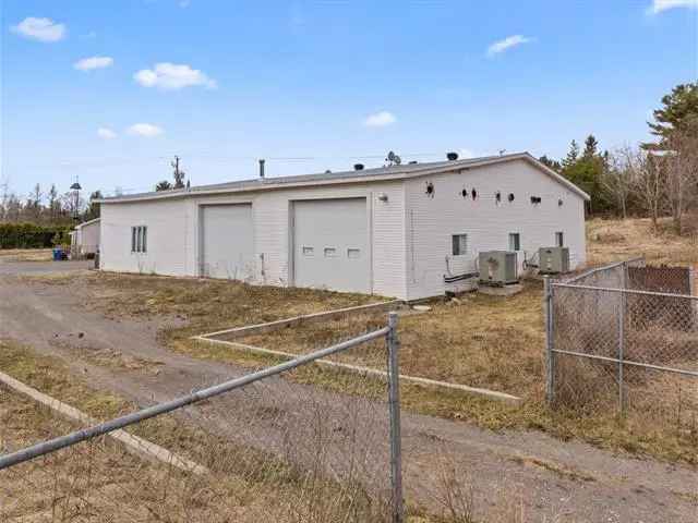 Hobby Farm for Sale Saint Norbert