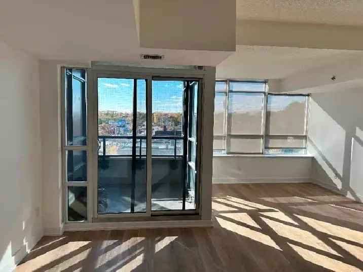 1 Bedroom   Den, Mimico