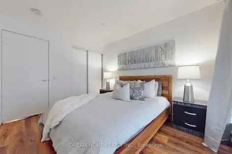 4 rooms apartment of 140 m² in Toronto