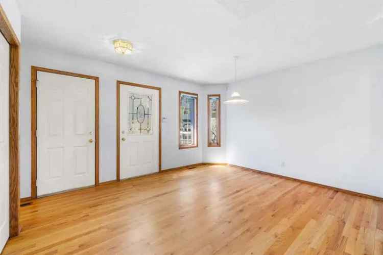 Inglewood Riverfront Duplex - 2 Ensuites & Private Deck