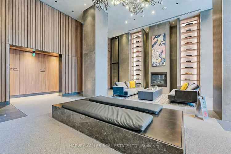 Rent luxury condo in Toronto with stunning views and world-class amenities