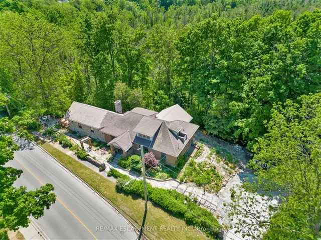 Cedar Glen Century Home 5 Beds 25 Baths Ravine View