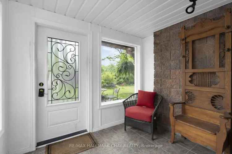Unique Home Near Water Hwy Access In Law Potential