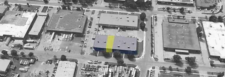 Rent Industrial Warehouse Unit with Truck Level Shipping