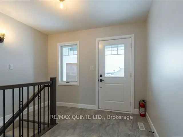 Townhouse For Sale in Belleville, Ontario