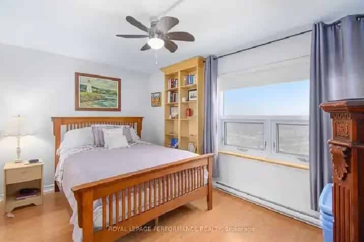 Furnished 2 Bed Condo Near Carleton University