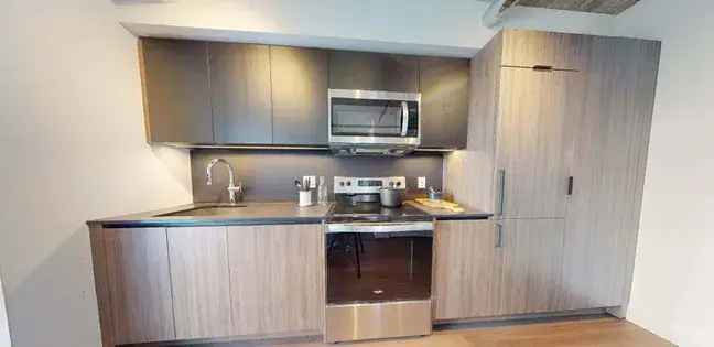 1 room apartment of 298 m² in Toronto