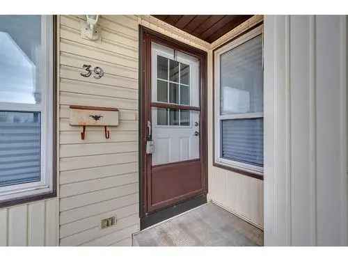 Townhouse For Sale In Pineridge, Calgary, Alberta