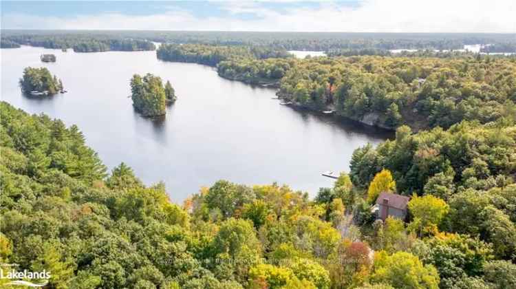 House For Sale in District Municipality of Muskoka, Ontario