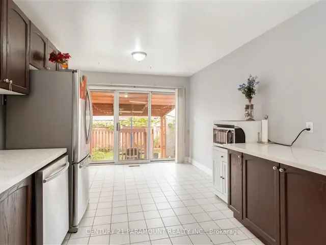 4 Bed 3 Bath Family Home in Sandringham Wellington