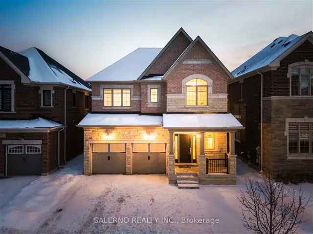 4 2 Bed 5 Bath Executive Home in Kleinburg