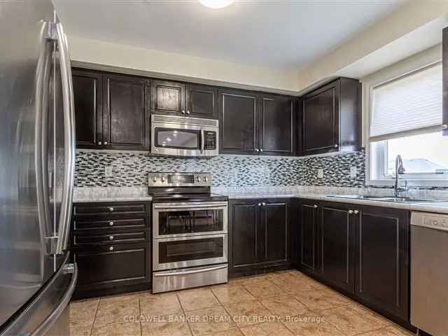 3 Bedroom 2.5 Bath Home West Brant Family Home