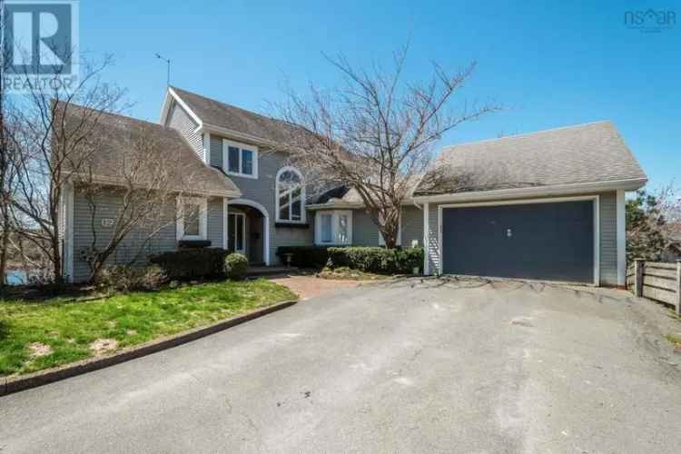 Lakefront Home in Halifax with 5 Bedrooms and Stunning Lake Views