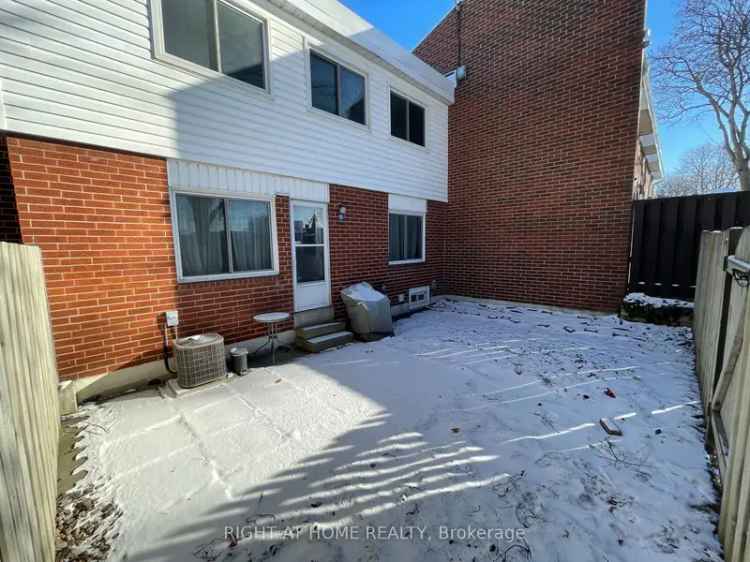 Condo For Sale in Oshawa, Ontario